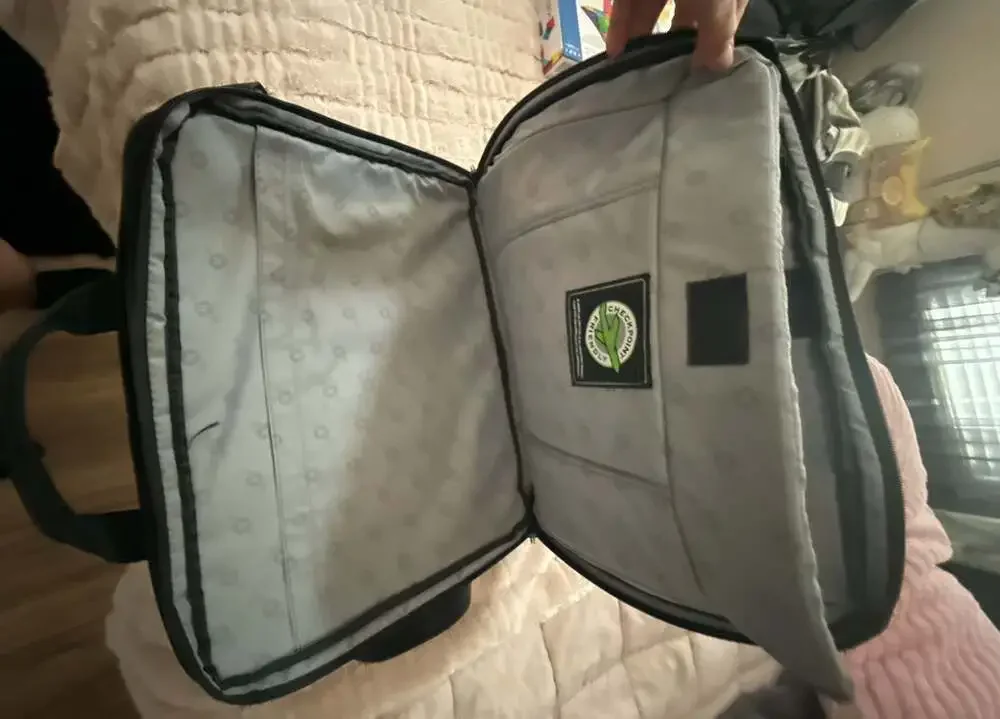 Wenger SwissGear Legacy Slimcase 17